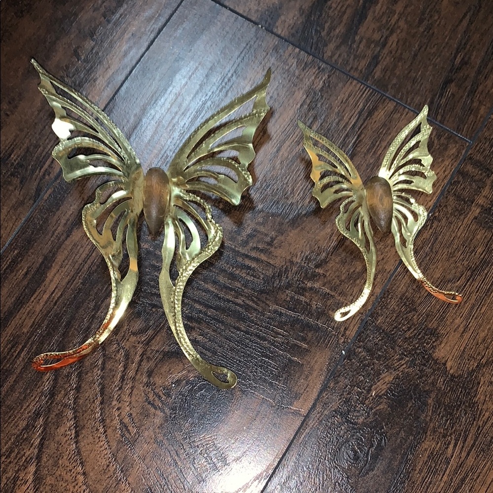 Source Unknown Gold Wall Hooks with Artistic Butterfly Design